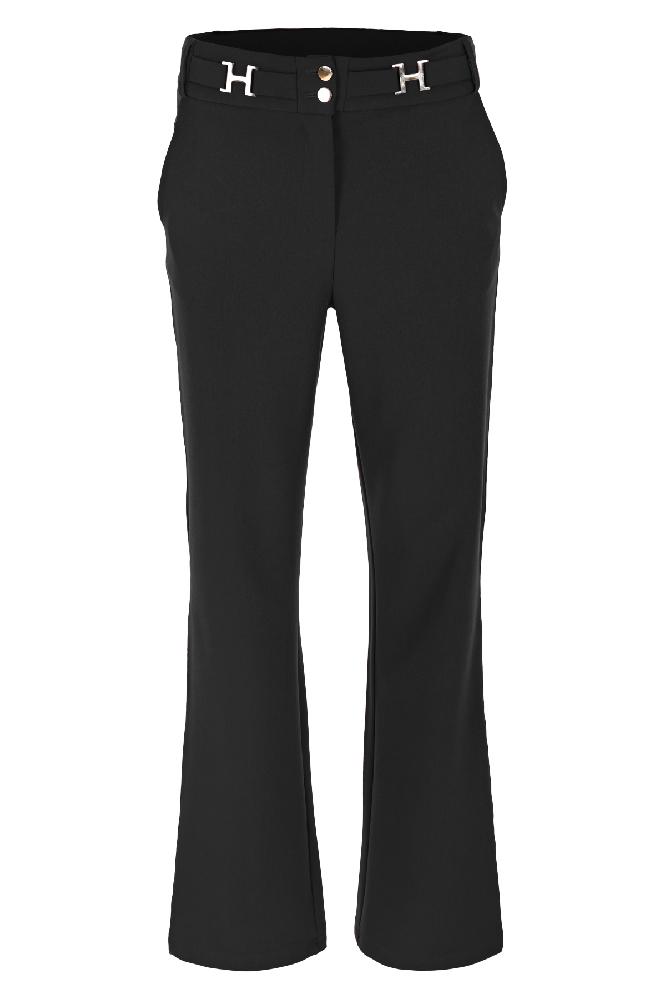 Ontdek ultiem comfort en veelzijdige stijl met deze rechte broek, vervaardigd uit hoogwaardige bi-stretch kwaliteit. Deze broek biedt een tijdloos silhouet met een rechte pijpen, perfect voor een klassieke en professionele uitstraling. Dankzij de bi-stretch stof biedt deze broek maximale flexibiliteit en bewegingsvrijheid.

