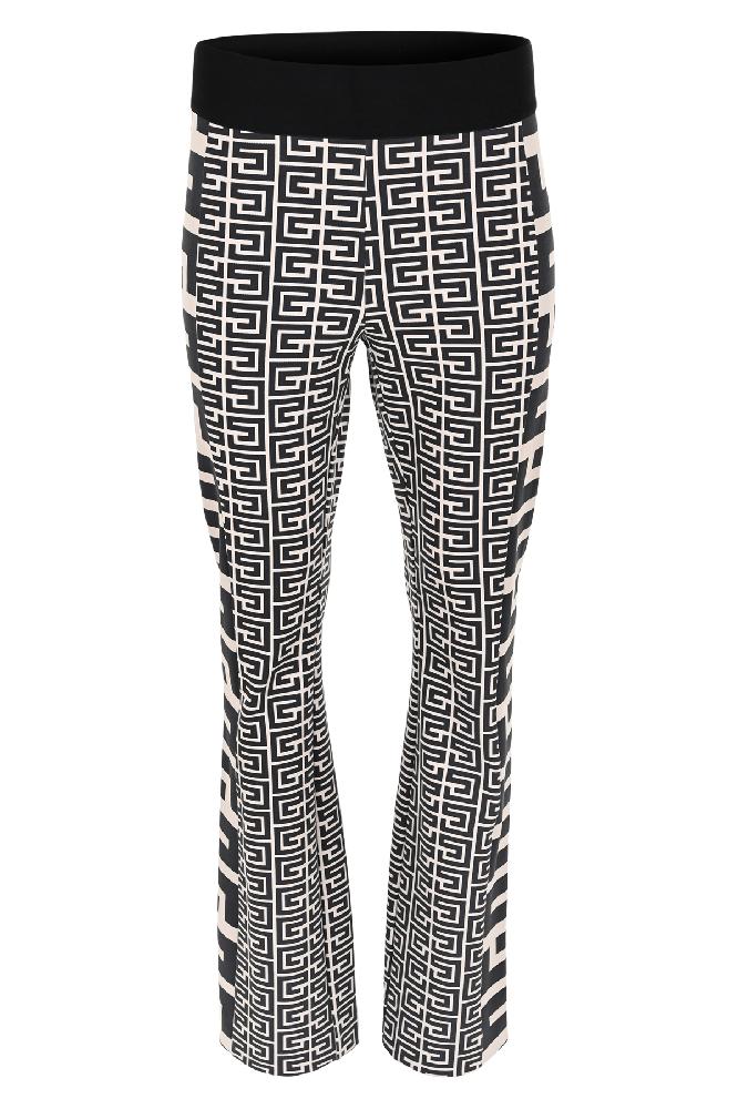 Ontdek de Flore broek, voorzien van een opvallende monochrome print. De elastische tailleband zorgt voor een comfortabele pasvorm, waardoor deze broek zowel chic als praktisch is. Perfect voor elke gelegenheid, van een dag op kantoor tot een avondje uit, biedt deze broek een moderne en elegante look!

Materialen: 48% Polyester / 48% Viscose / 4% Elastane