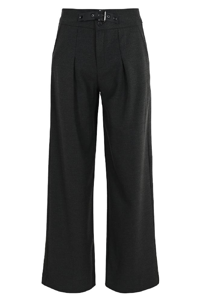 The Pannille in Antracite is an elegant pair of trousers with silver details and a tone-on-tone belt that completes the look. This piece from the FALL 2025 collection exudes a refined appearance, making it ideal for both casual and chic outfits.



