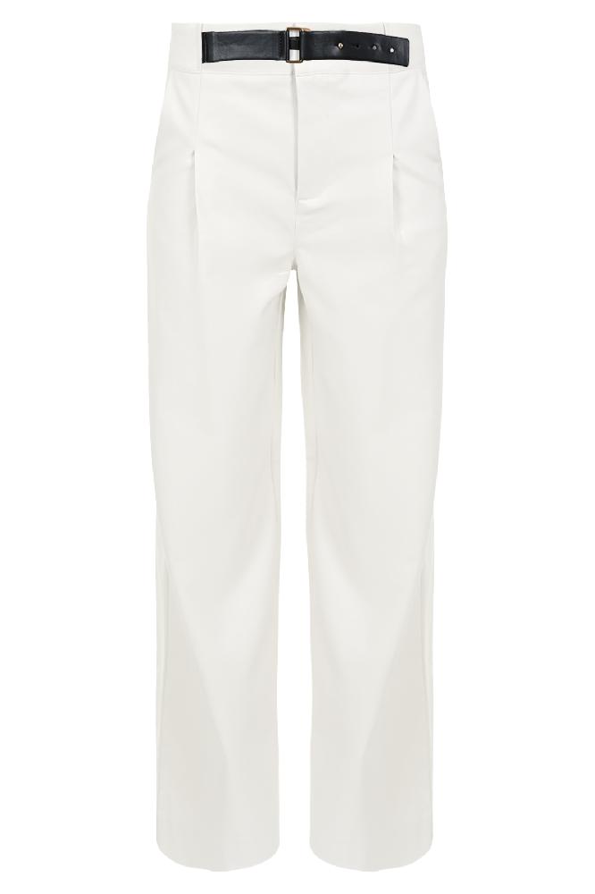 De Nemm wijde uitlopende broek heeft een unieke leren sluiting aan de voorkant, waardoor hij een eigentijdse en edgy uitstraling krijgt.

Materialen: 48% Cotton / 52% Polyester / 2% Elastane